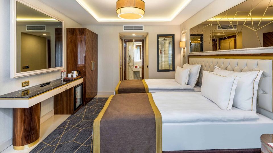 Beethoven Senfoni Hotel