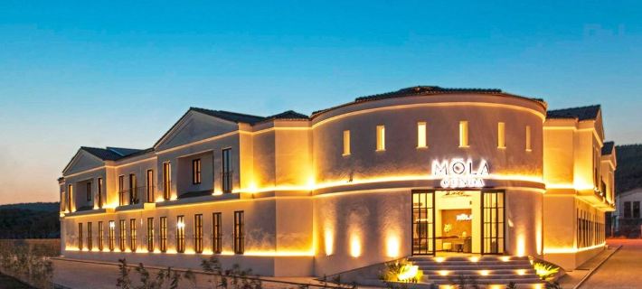 Mola Cunda Hotel โรงแรมในไอวาลิค