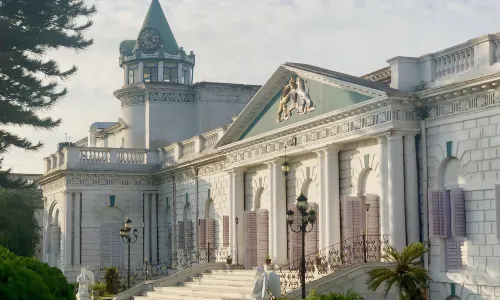 Cossimbazar Palace of the Roys ( Rajbari)