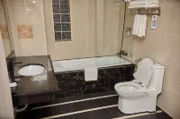 Best Western Plus Paramount Hotel