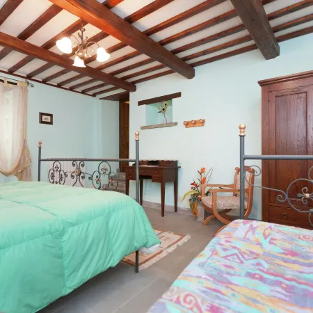 Farmhouse in Apecchio with Pool & Spa
