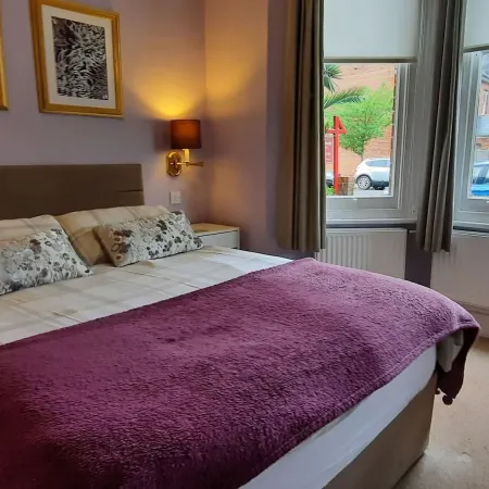 Colebrook Guest House Hotele w: Farnborough