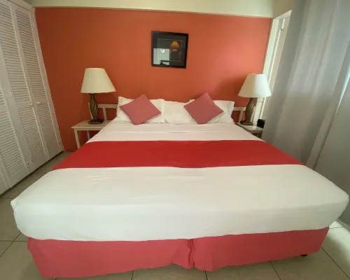 Melrose Beach Apartments Inc Hotels in Saint Lawrence