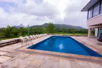 Shetty Farms - Villas