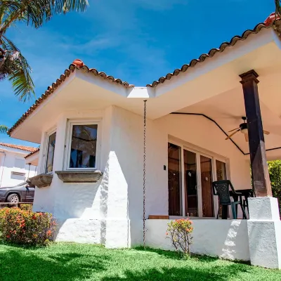 Las Veraneras Villas & Resort Hotels near Decameron
