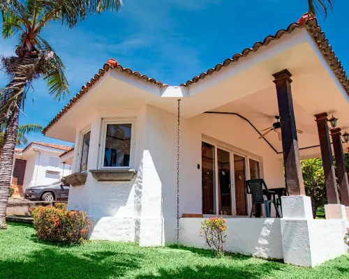 Las Veraneras Villas & Resort Hotels in Los Cobanos