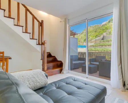 Villa Holiday Sun Hotels in Ponta Do Sol