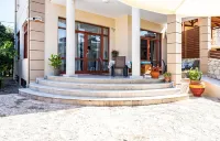 Kelaya Luxury Apartments Hotels in Gournes