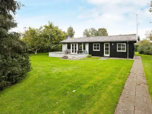 6 Person Holiday Home in Dronningmølle-by Traum