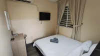 Natol Homestay-LA (Tabuan Jaya)
