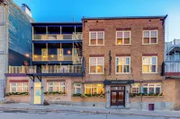 North House - Hôtel Automatisé Manoir des Remparts Hotels near Quartier Petit Champlain