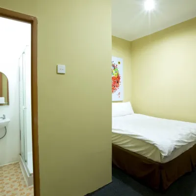 Maven Cilandak Hotels near Kota Station