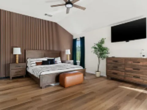 The MAD Hatter - Heated Pool Gameroom & More Hotels in Pflugerville