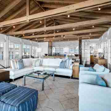 Beach Front Seaside Home - Outside the Box - 4Br 4,5BTH Home Rooms