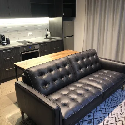 Timber Door Luxury Accommodation Geelong - balcony