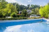 Gîte la Ribeyrette Hotels in Chambonas