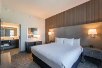 엠버시 스위트 바이 힐튼 더 우드랜드