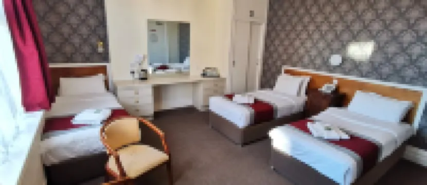 Russell Hotel - 2-Star