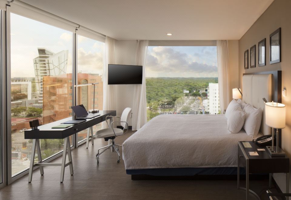 Hampton by Hilton Santa Cruz/Equipetrol