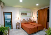 Los Helechos Hotels in Sanlucar de Barrameda
