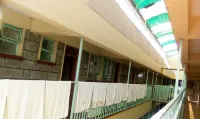 Premier Lodge - 2-Star