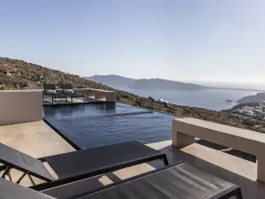 Nimbus Santorini