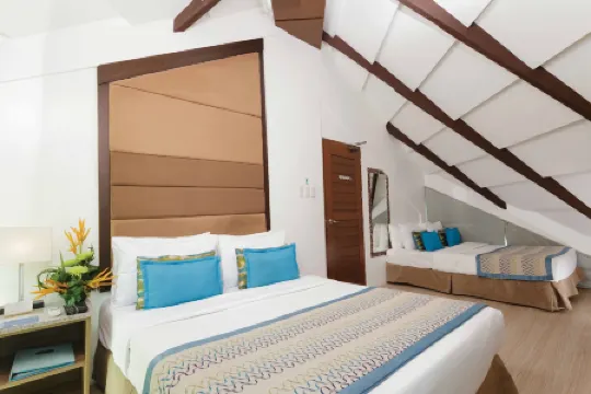 Acuatico Beach Resort