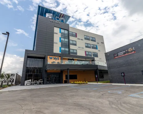Aloft St. Louis Cortex Hotels near Fox Theater