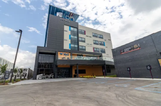Aloft St. Louis Cortex Отели рядом с достопримечательностью «Парк Бисселл Хилс»