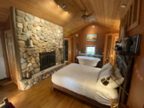 Wild Goose Inn Hotels in East Lansing