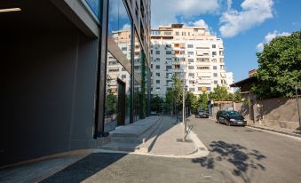 Central Chic Apartments