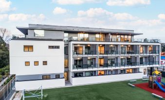 Sunrise Garden Suites