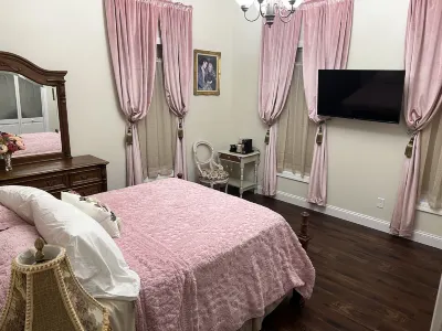 Holland Farmhouse Inn B&B Hotels near The Oswald Manor