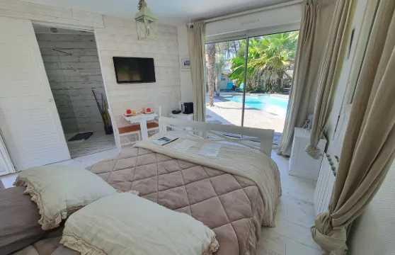 卡里亞比斯別墅酒店