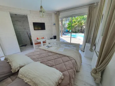 Villa Caraîbes Hotels in Mios