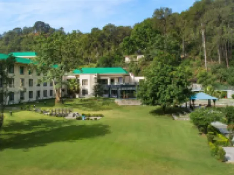 วิวันต้า กัตรา ไวช์โน เดวิ โรงแรมในกัตรัช