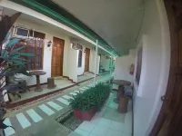 D' Lucky Garden Inn