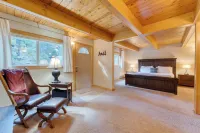 Ember by AvantStay Majestic Entertainers Home w Pine Tree Views & Close to Meek's Bay