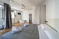 Dante 138 Class Rooms & Apartments - Apartments