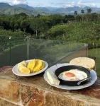 Chalet la Alemania - breakfast