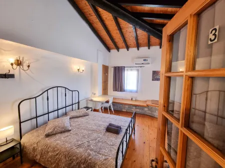 Mountains Retreat Rooms & Suites Отели в г. Агиос-Теодорос