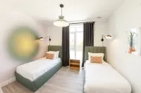 The Laundry Rooms Gaslight Cambridge Hotels in der Nähe von Rimowa North America Inc