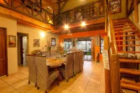 Lovely Holiday Home Bordering Kruger National Park