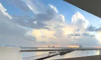 Bella Vista - Water views Pool and Parking
