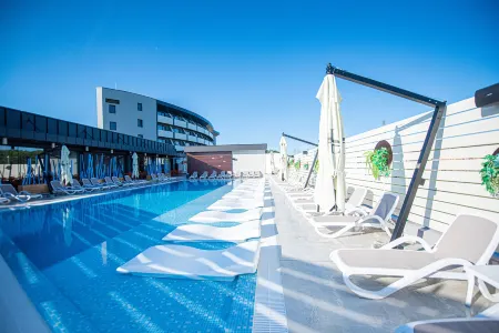 Hotel Aventus Отели в г. Кордеу