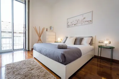 NotaMi - Cinque VIE Top Floor City Center Отели рядом с достопримечательностью «Колоннада Сан-Лоренцо»
