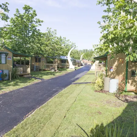 Adventurer's Village Milton Keynes Отели рядом с достопримечательностью «Парк Блетчли»