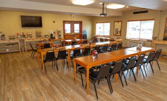 Clatskanie River Inn