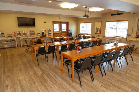 Clatskanie River Inn