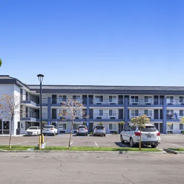 Hyland Inn Near Pasadena Civic Center